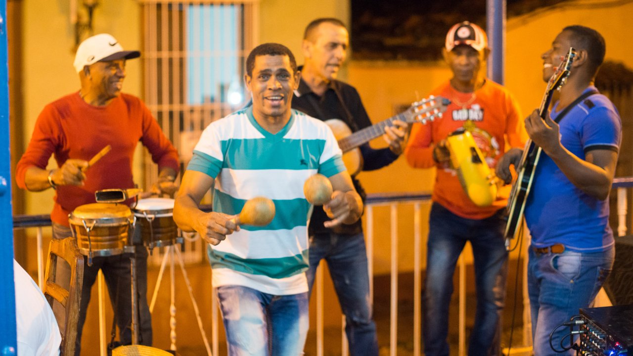 musicians in cuba